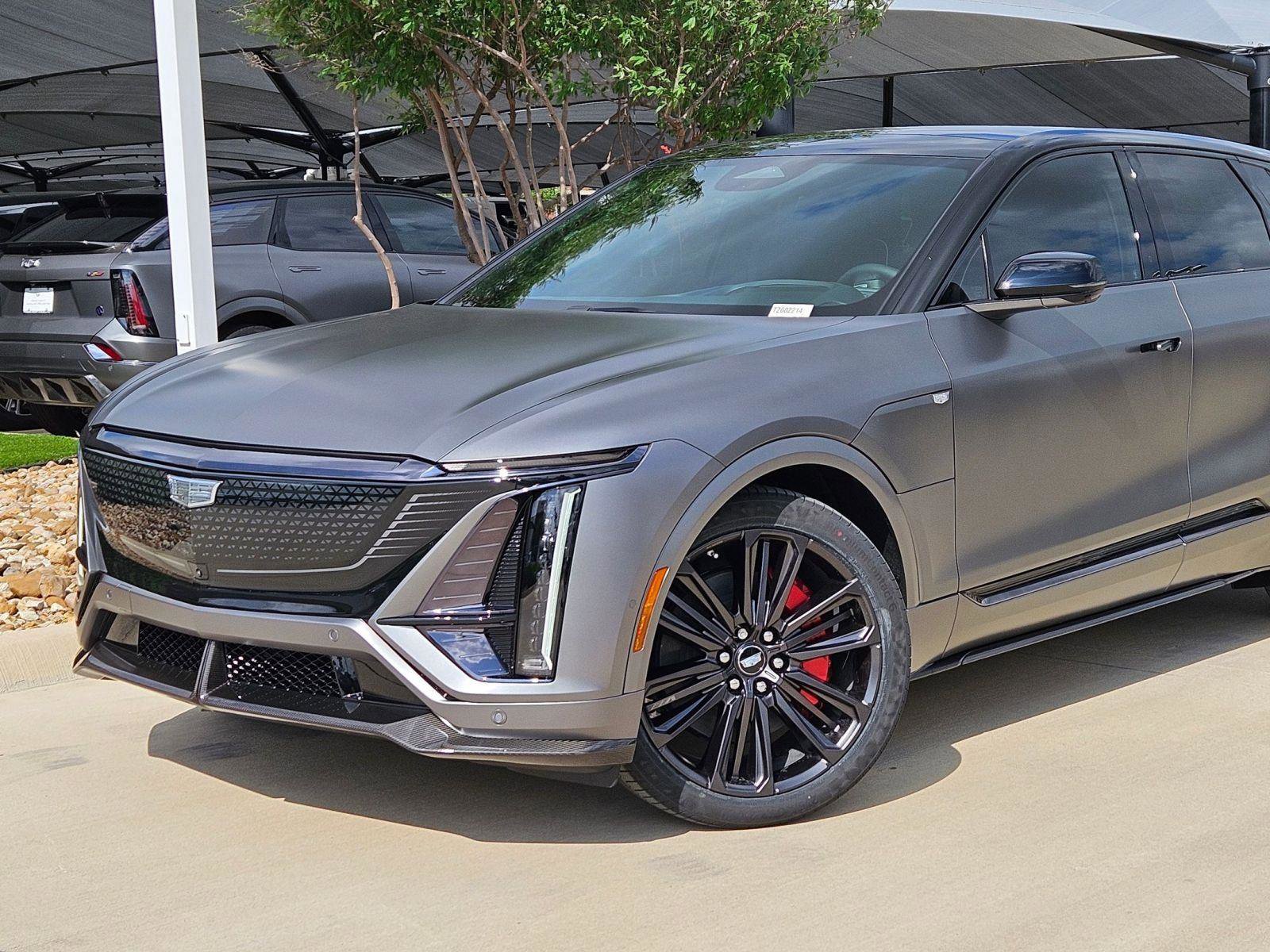 New 2026 Cadillac Lyriq V w/ Exterior Carbon Fiber Package AWD/4WD image 6