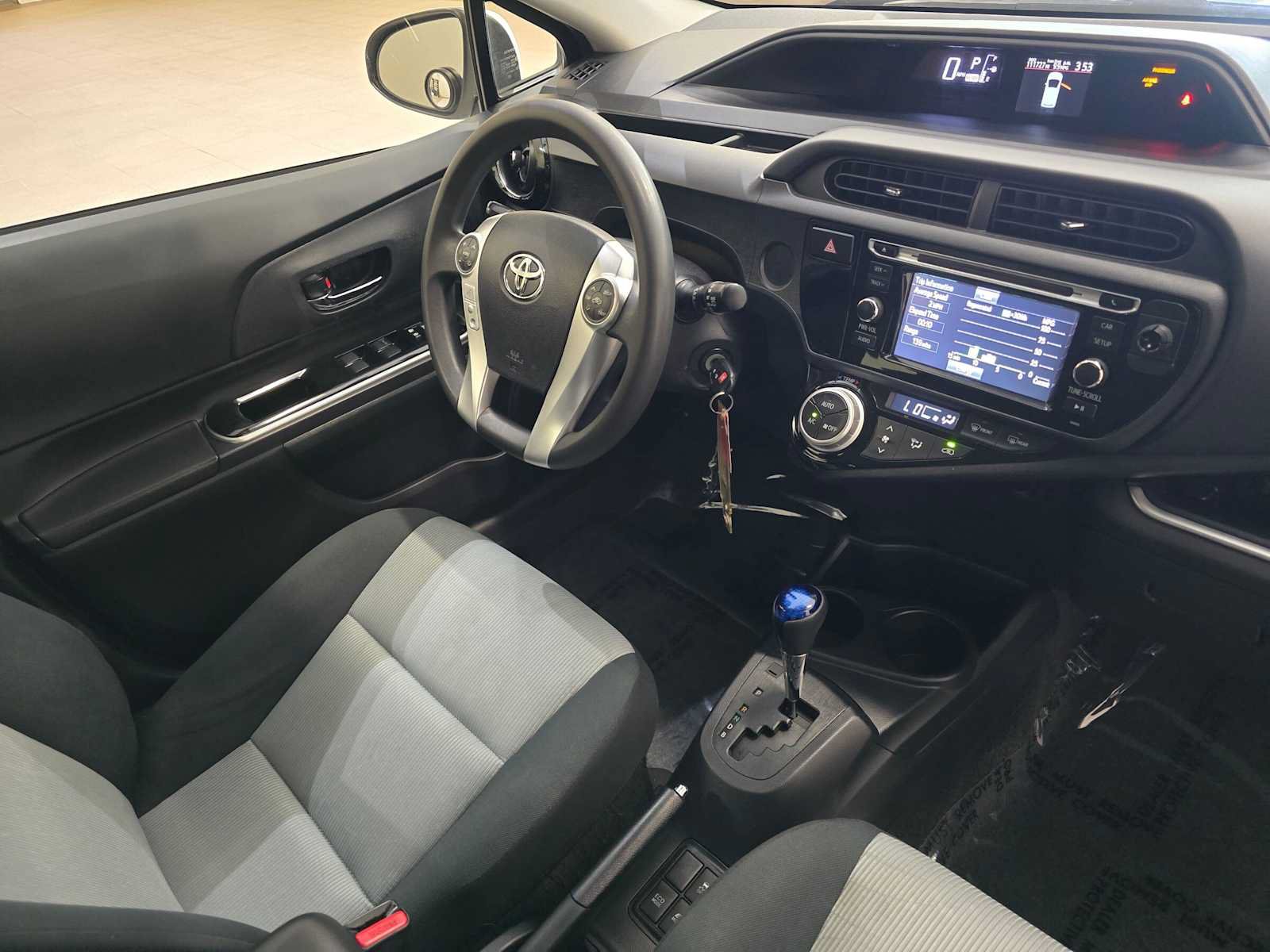 Used 2015 Toyota Prius C Two FWD image 27