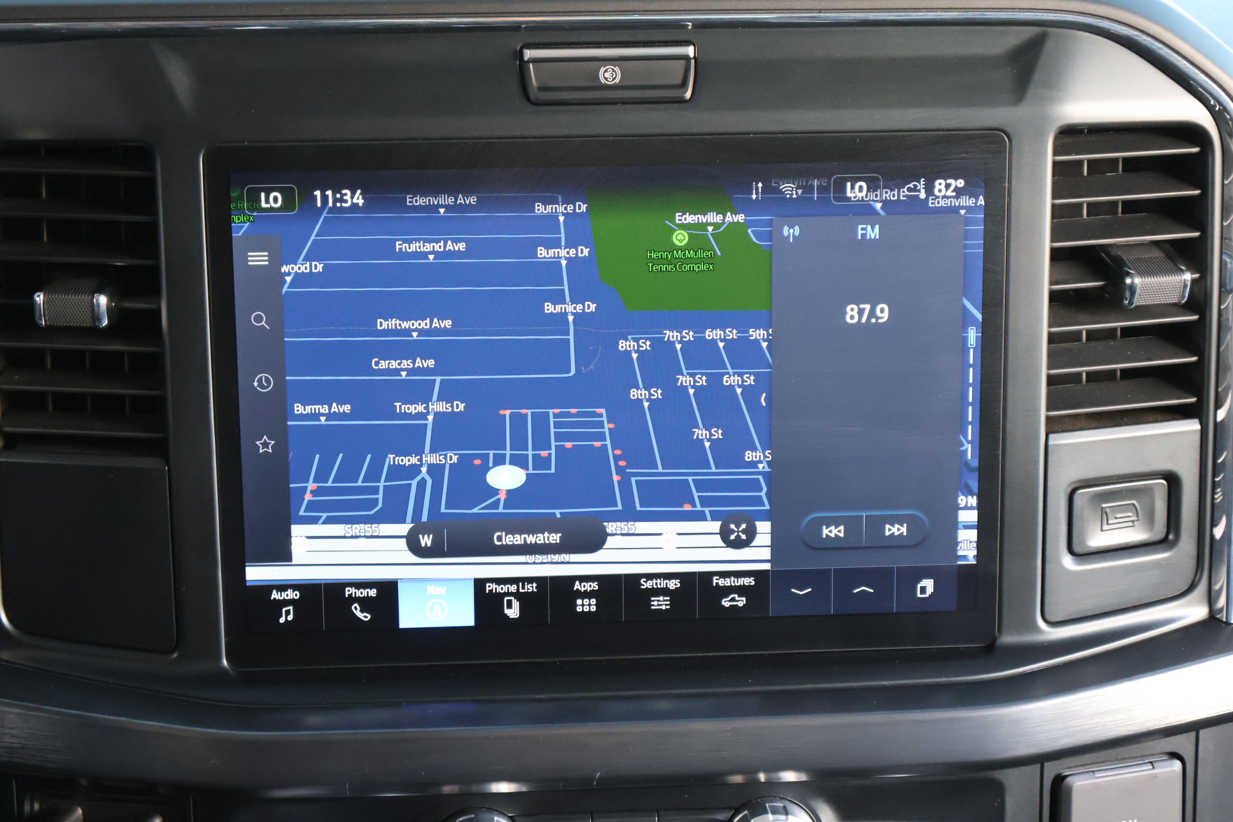 Used 2025 Ford F350 Lariat image 3