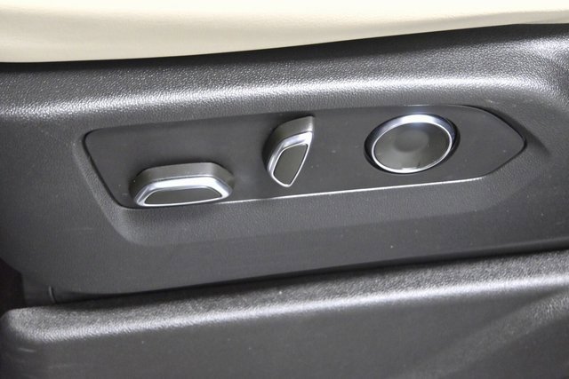 Used 2021 Cadillac Escalade Sport w/ Driver Assist Tech Package image 11