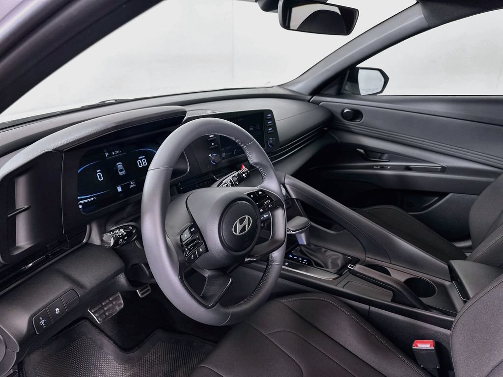 Certified 2026 Hyundai Elantra Sport FWD image 9