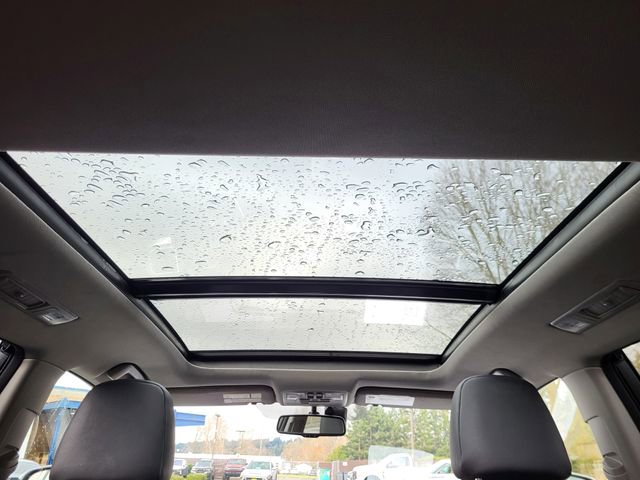 Used 2015 Toyota Highlander Limited Platinum image 12