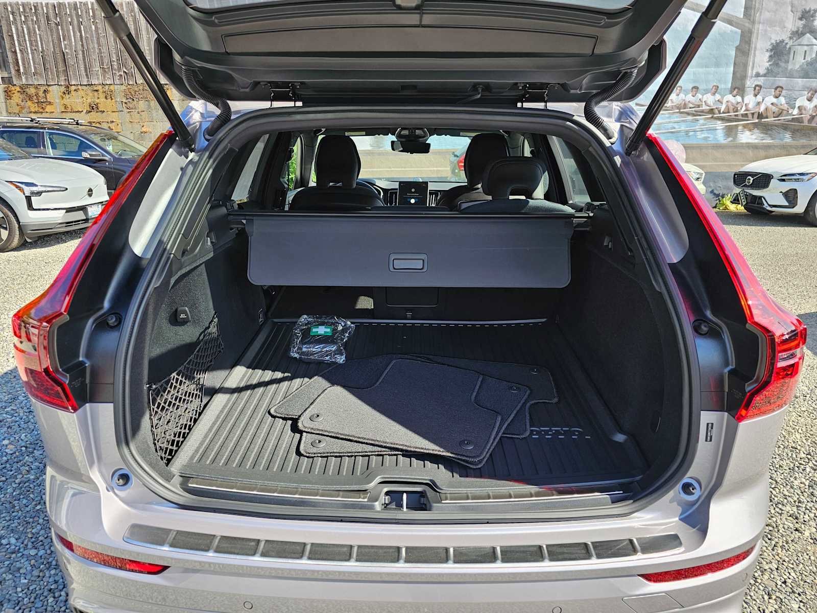 New 2026 Volvo XC60 B5 Ultra w/ Protection Package Premier image 16