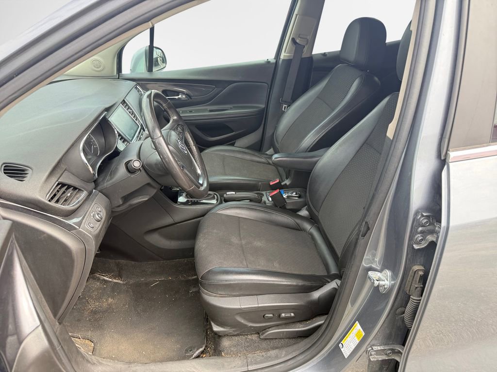 Used 2019 Buick Encore Sport Touring w/ Safety Package image 4