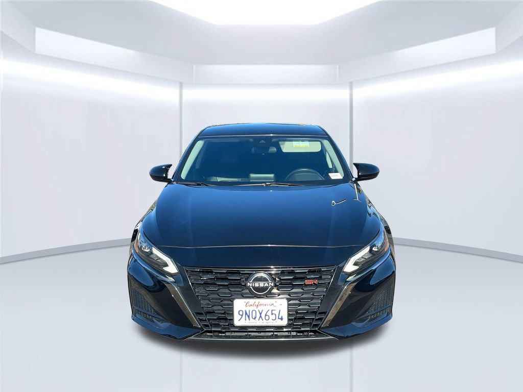Used 2023 Nissan Altima 2.5 SR FWD image 8