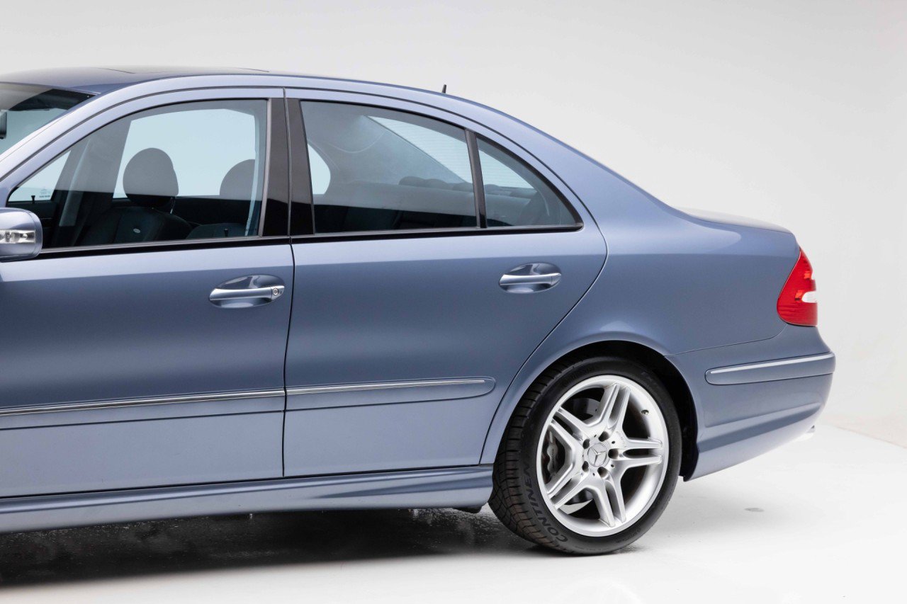 Used 2003 Mercedes-Benz E 55 AMG Sedan image 37