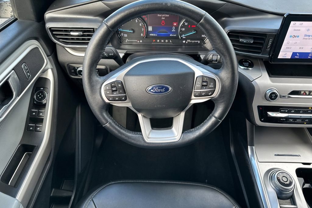 Certified 2023 Ford Explorer XLT w/ Equipment Group 202A image 16
