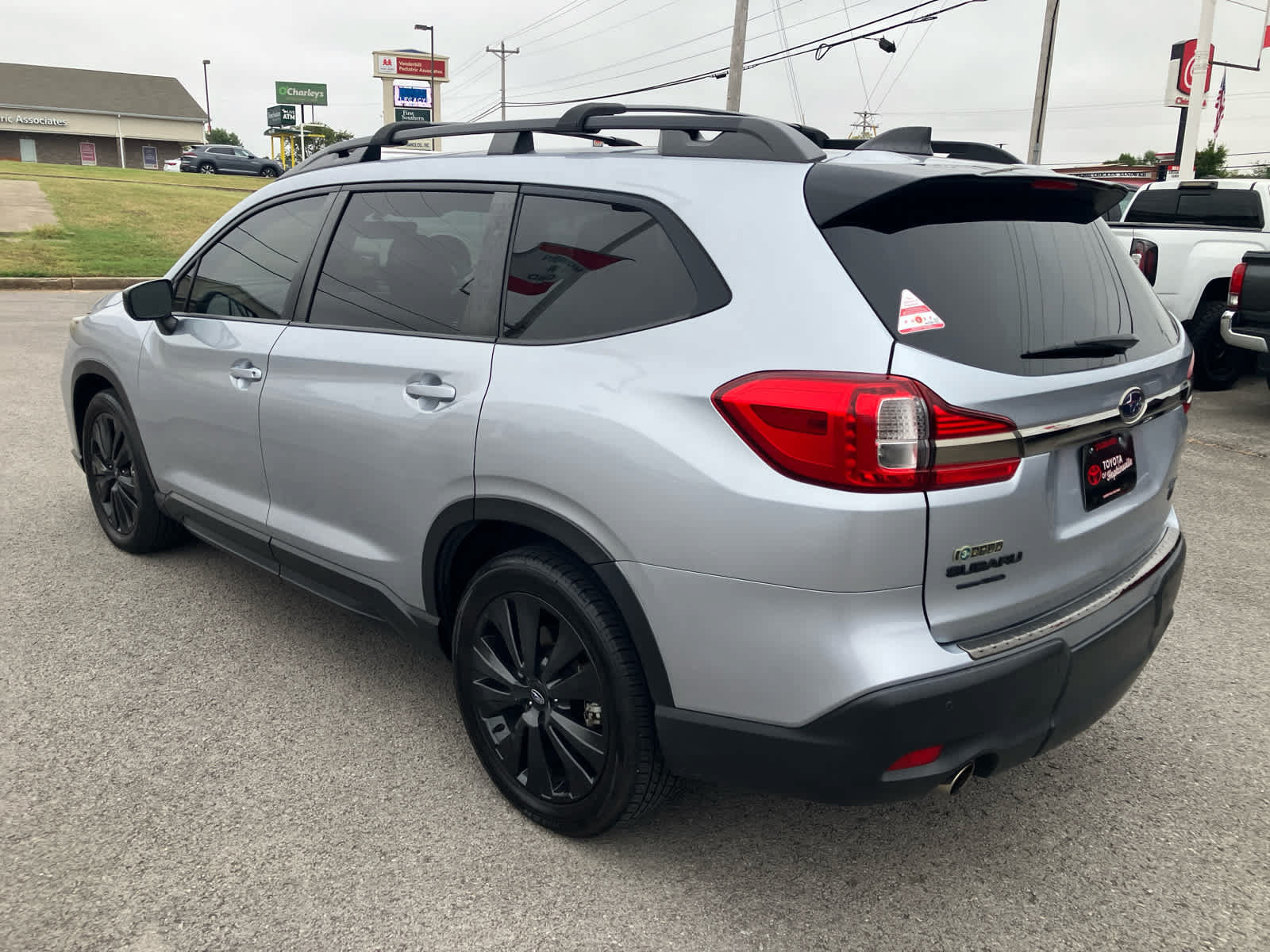 Used 2022 Subaru Ascent Onyx Edition AWD/4WD image 6