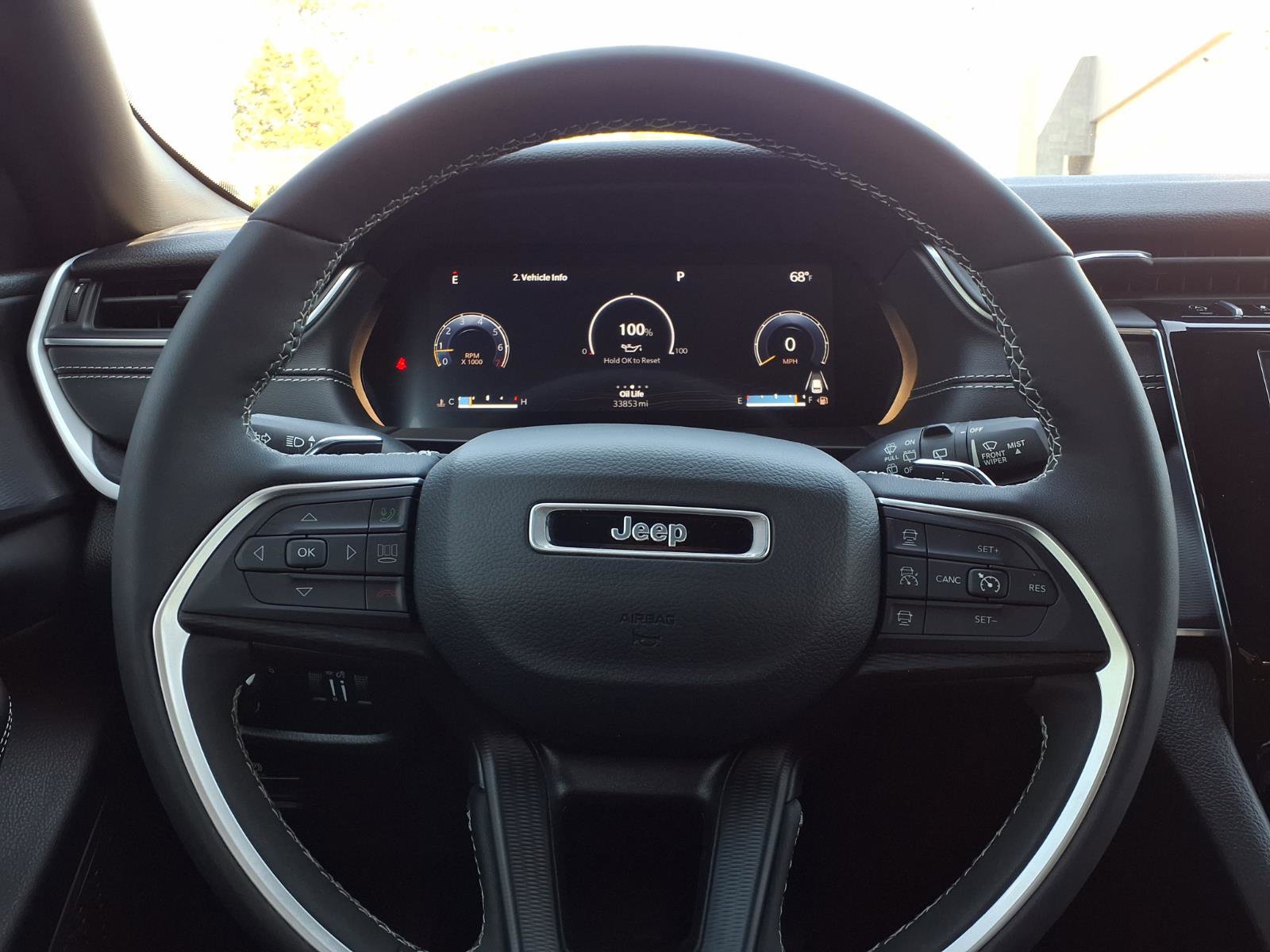 Used 2024 Jeep Grand Cherokee L Laredo AWD/4WD image 15