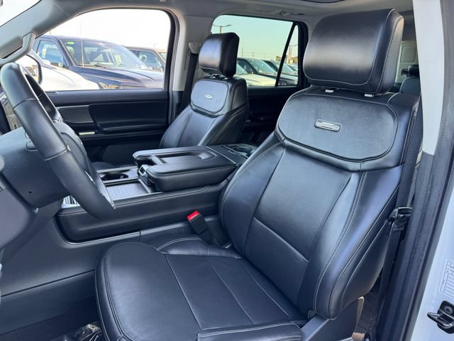 Used 2025 Ford Expedition Platinum AWD/4WD image 14