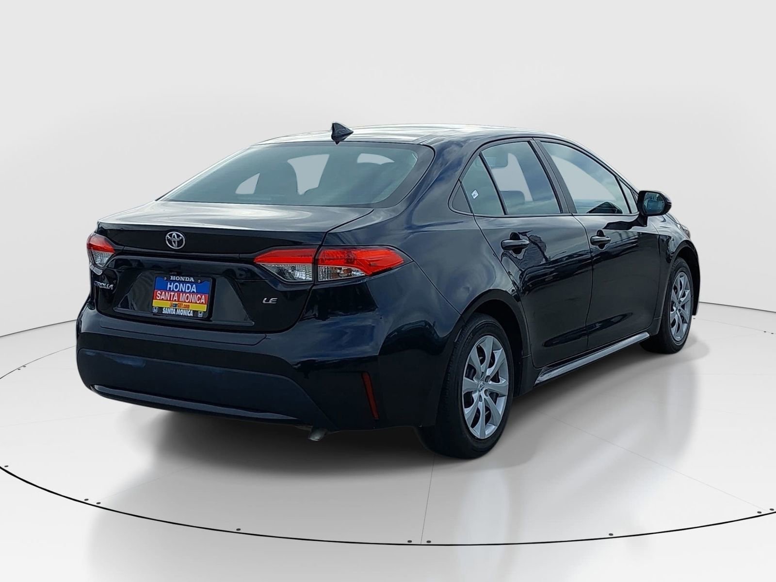 Used 2022 Toyota Corolla LE w/ Carpet Mat Package (TMS) image 5