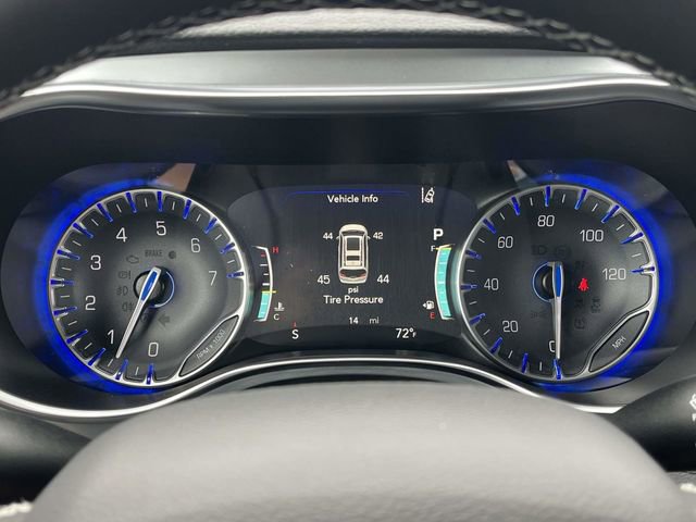 New 2026 Chrysler Pacifica Limited image 28