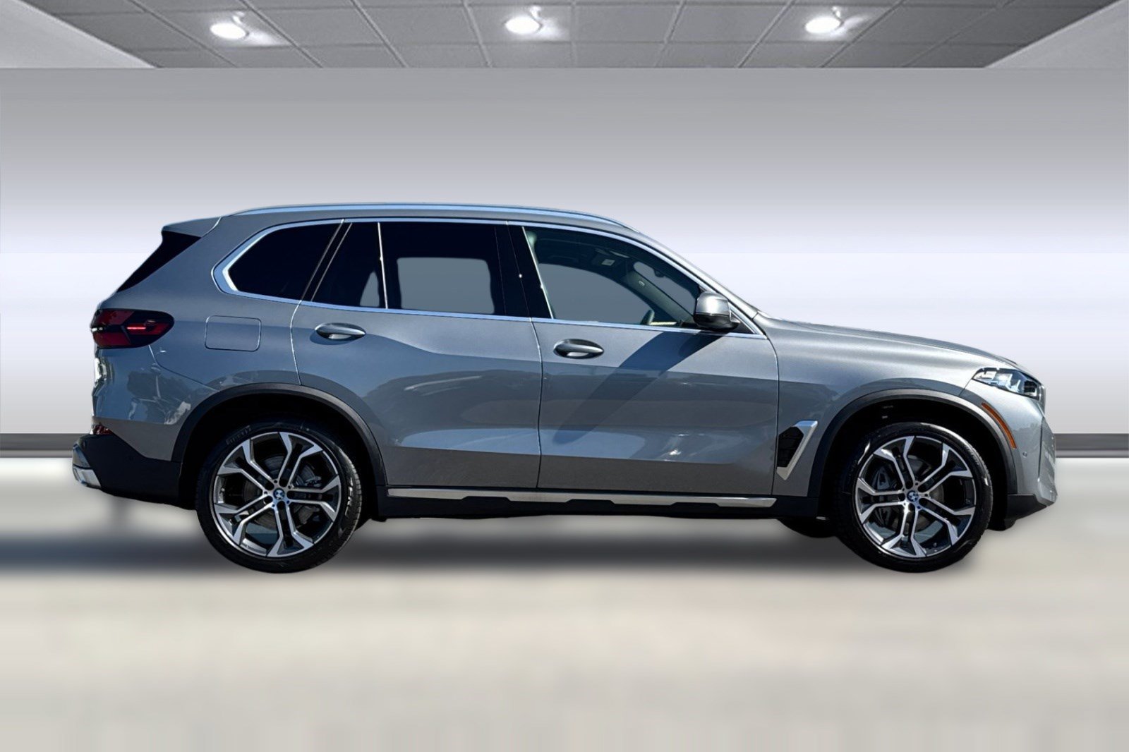 Used 2026 BMW X5 xDrive40i AWD/4WD image 7