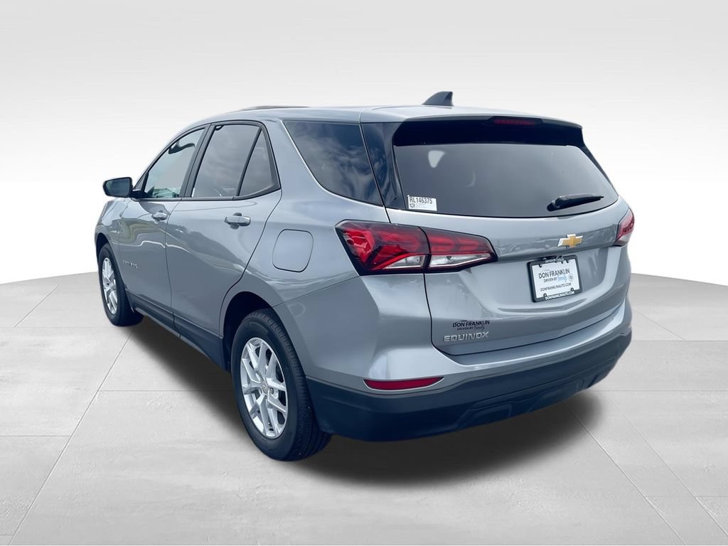 Used 2024 Chevrolet Equinox LS w/ LS Convenience Package FWD image 6