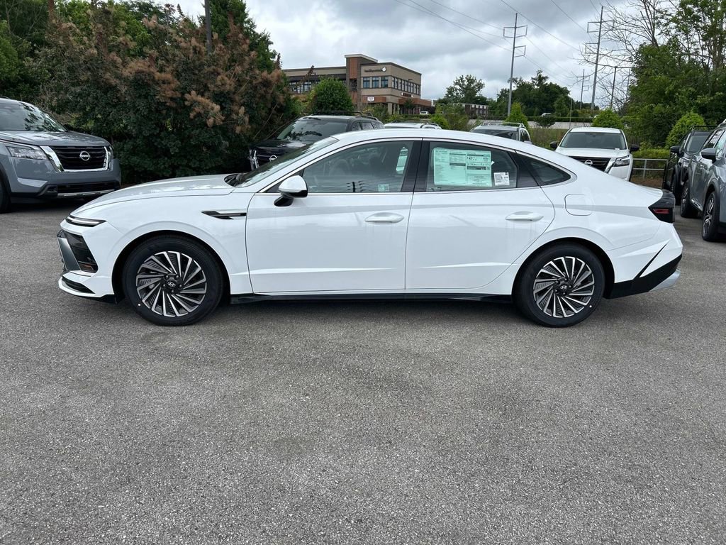 New 2025 Hyundai Sonata SEL image 4