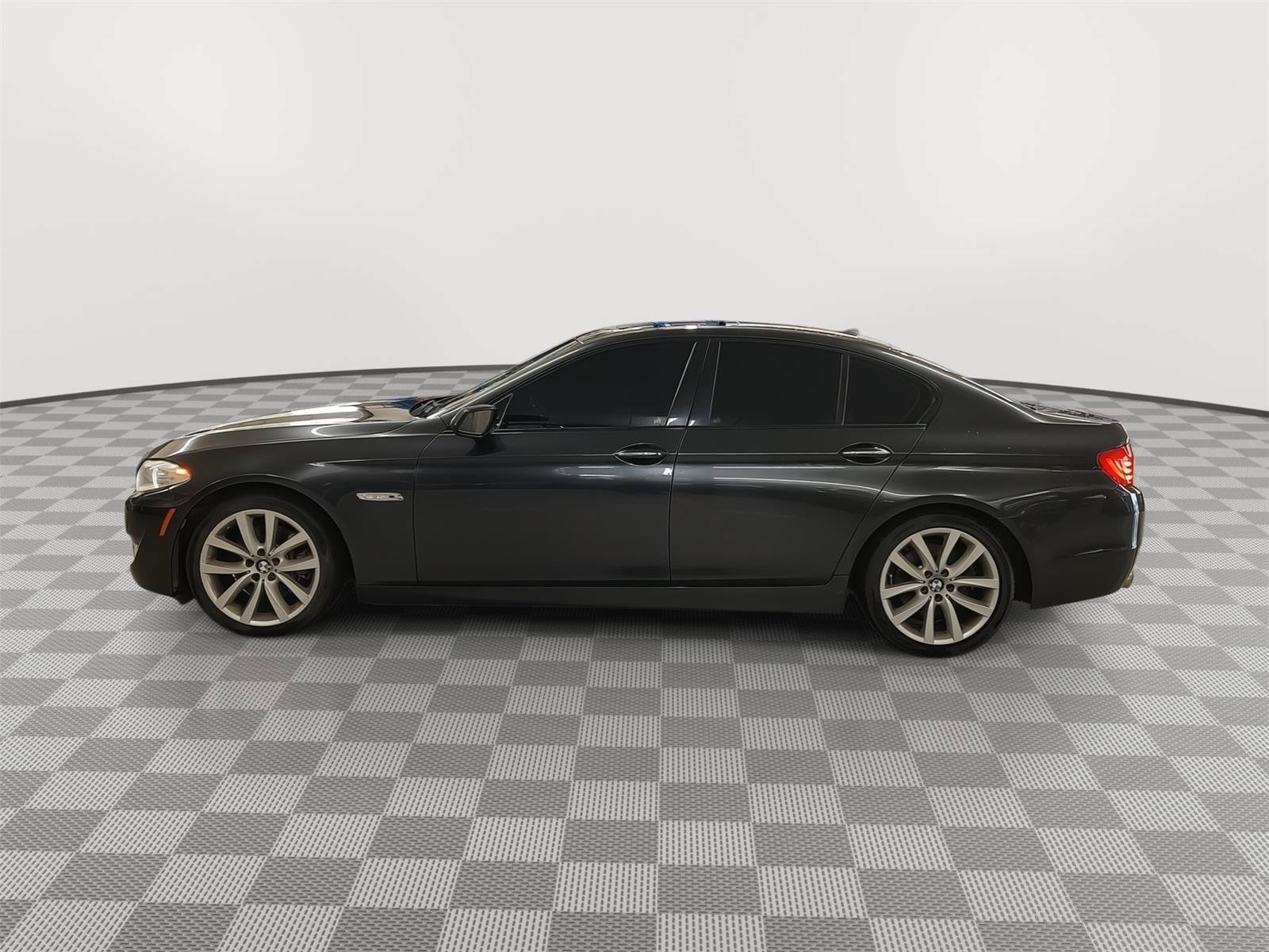 Used 2011 BMW 535i Sedan RWD image 25