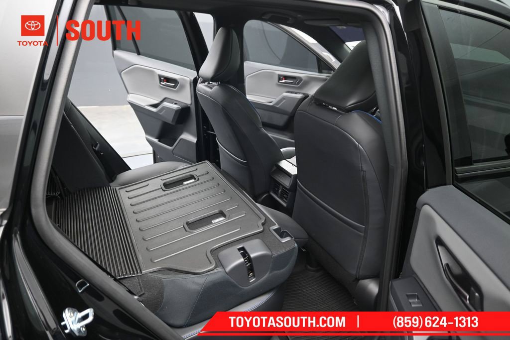 Used 2026 Toyota RAV4 XSE AWD/4WD image 30