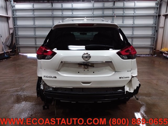 Used 2017 Nissan Rogue SV AWD/4WD image 8