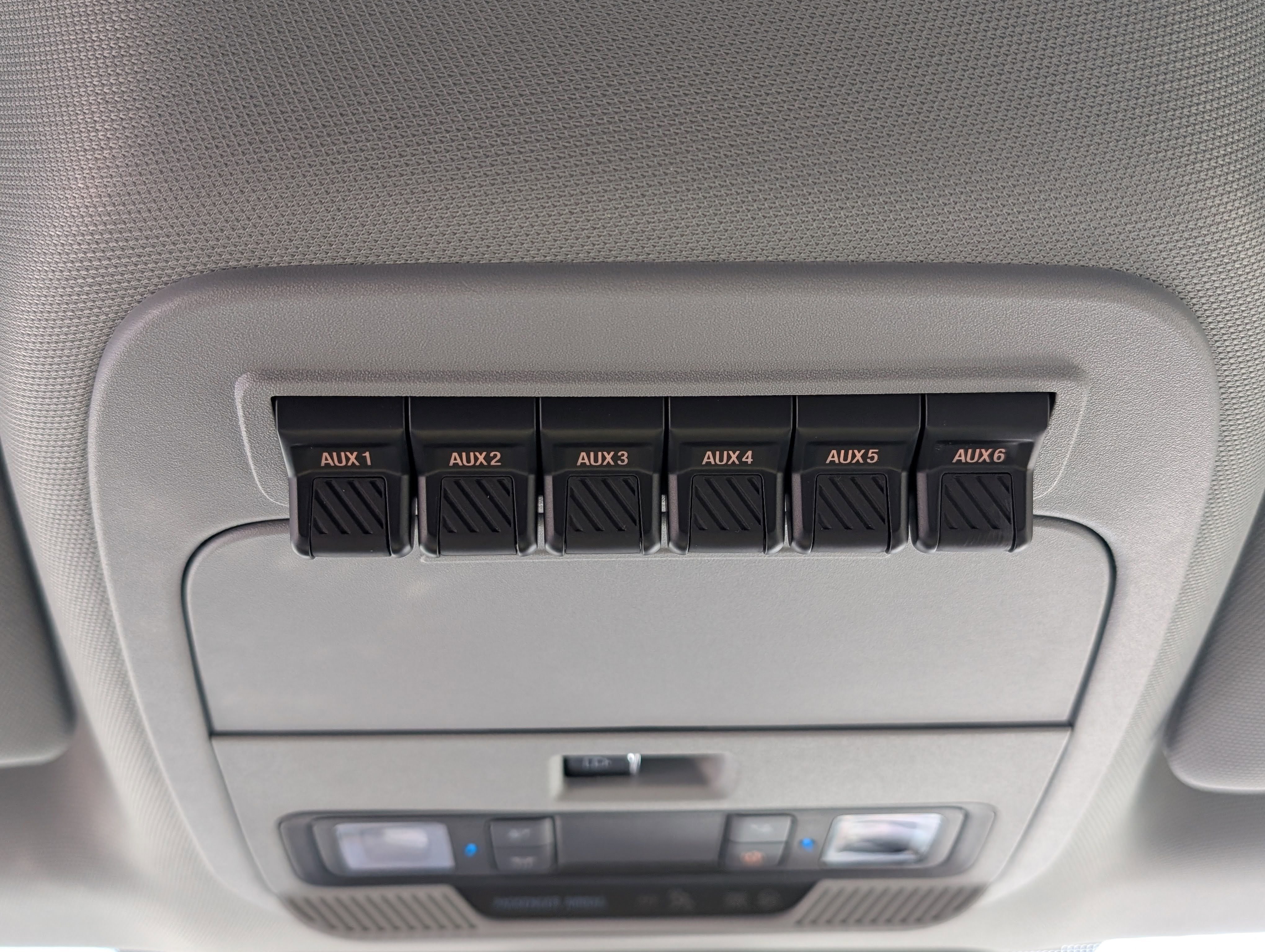 New 2025 Ford F550 4x4 Crew Cab image 36
