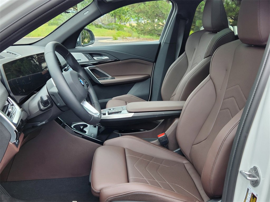 New 2025 BMW X2 xDrive28i image 9