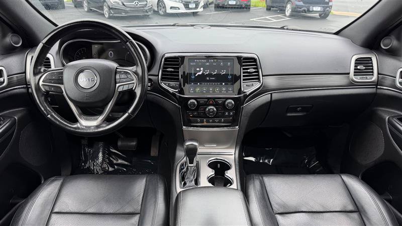 Used 2021 Jeep Grand Cherokee Limited w/ Luxury Group II AWD/4WD image 17
