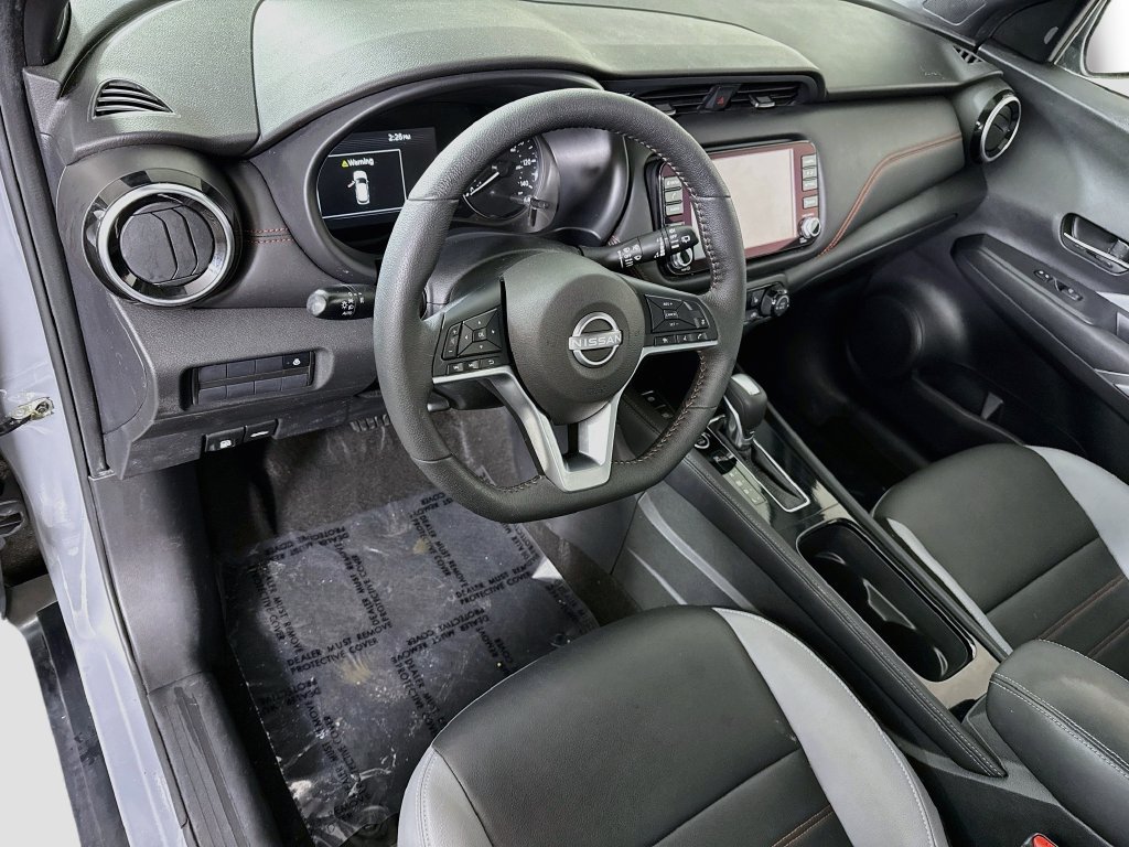 Certified 2023 Nissan Kicks SR w/ SR Premium Package FWD image 19