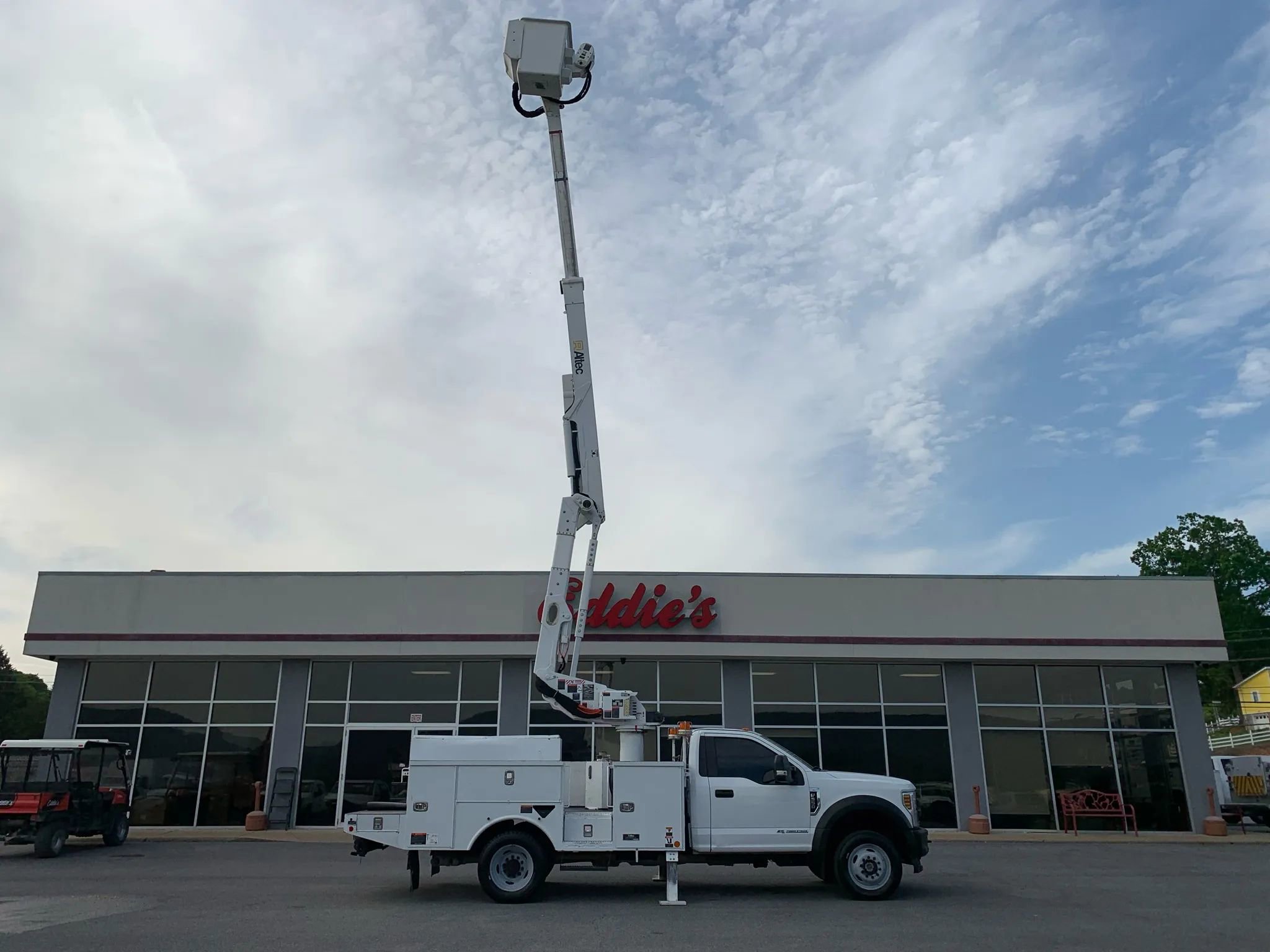 Used 2019 Ford F550 4x4 Regular Cab Super Duty image 52