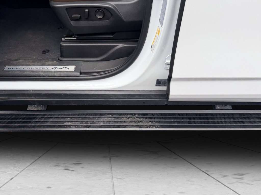 Used 2023 Chevrolet Tahoe High Country w/ Advanced Technology Package image 13