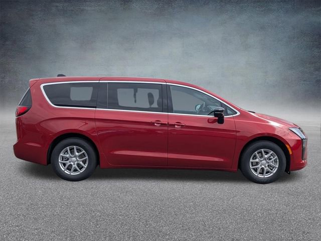 New 2027 Chrysler Pacifica Select FWD image 2