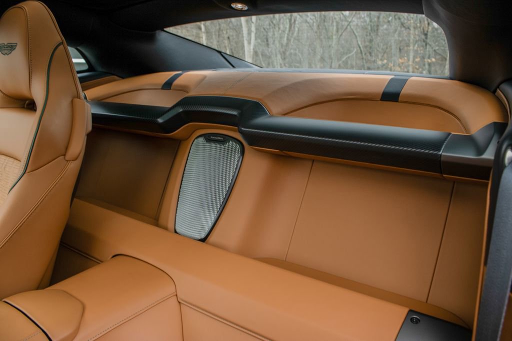 New 2025 Aston Martin Vanquish image 19