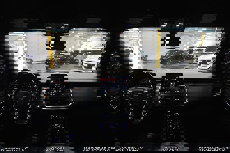 Used 2021 Chevrolet Suburban LT RWD image 27