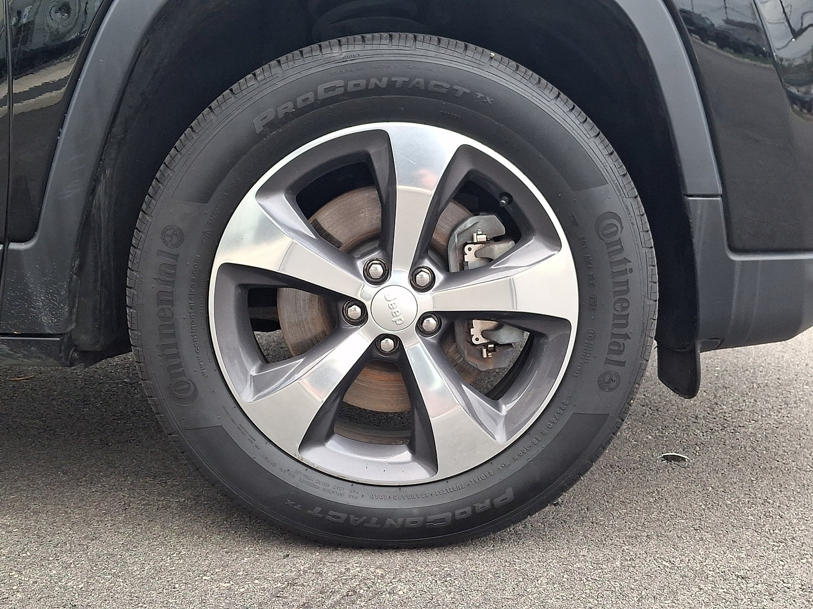 Used 2019 Jeep Cherokee Limited AWD/4WD image 8