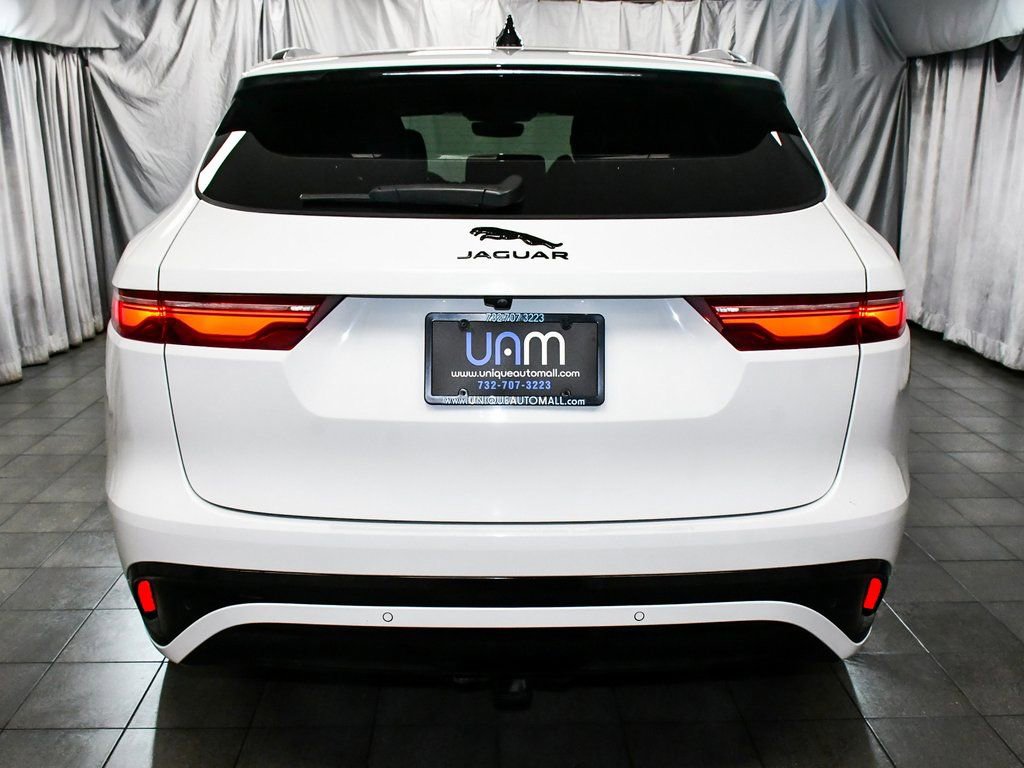 Used 2024 Jaguar F-PACE R-Dynamic S image 5
