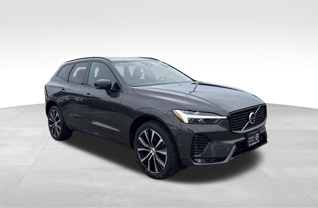 Used 2023 Volvo XC60 B5 Plus w/ Climate Package AWD/4WD image 37
