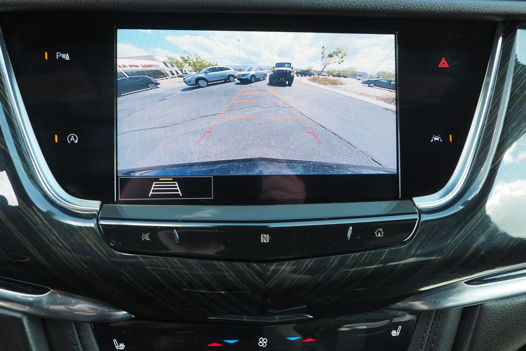 Used 2020 Cadillac XT6 Premium Luxury image 27