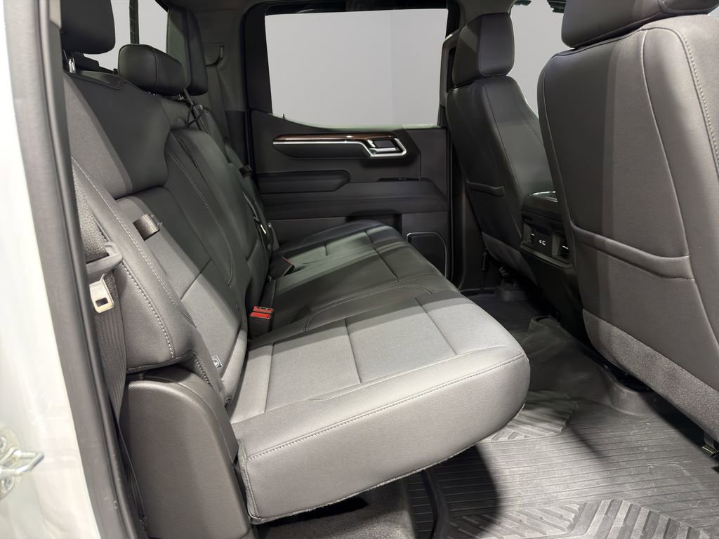 Used 2025 Chevrolet Silverado 1500 RST image 18