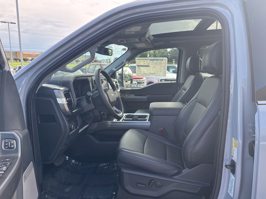 New 2025 Ford F250 Lariat w/ Lariat Ultimate Package image 11