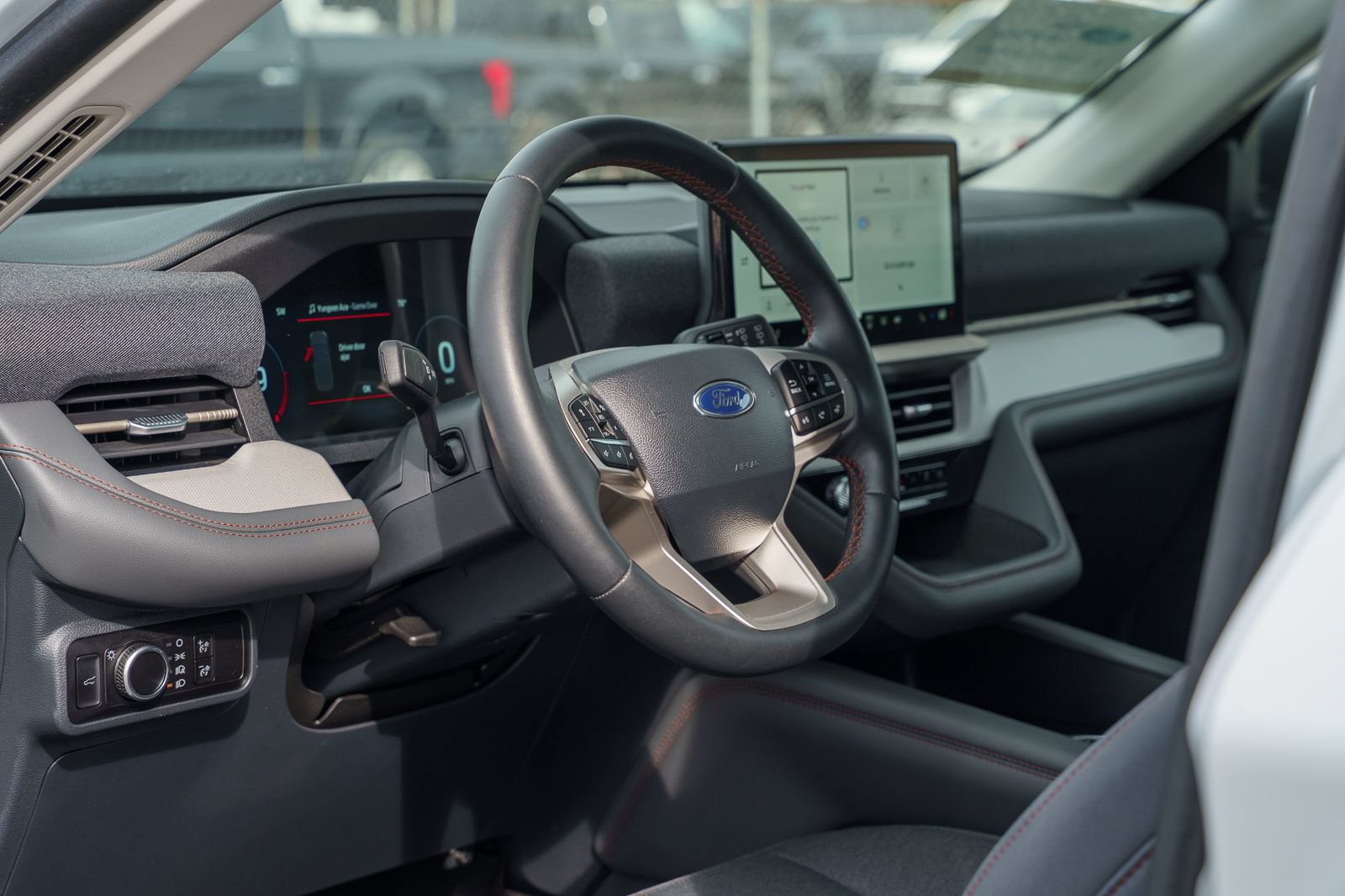 Certified 2025 Ford Explorer Active RWD image 22