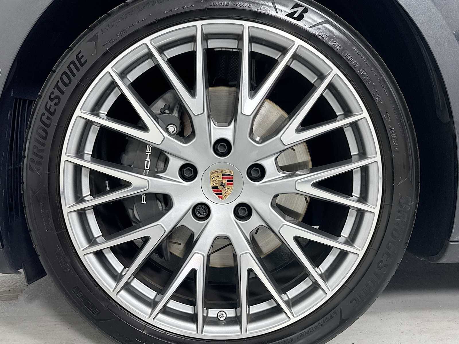 Certified 2025 Porsche Panamera RWD image 30