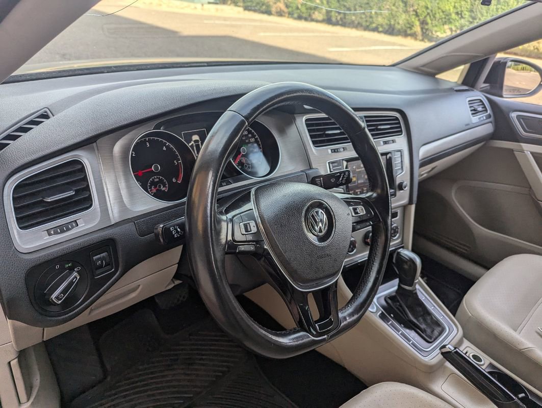 Used 2015 Volkswagen Golf TDI S FWD image 12