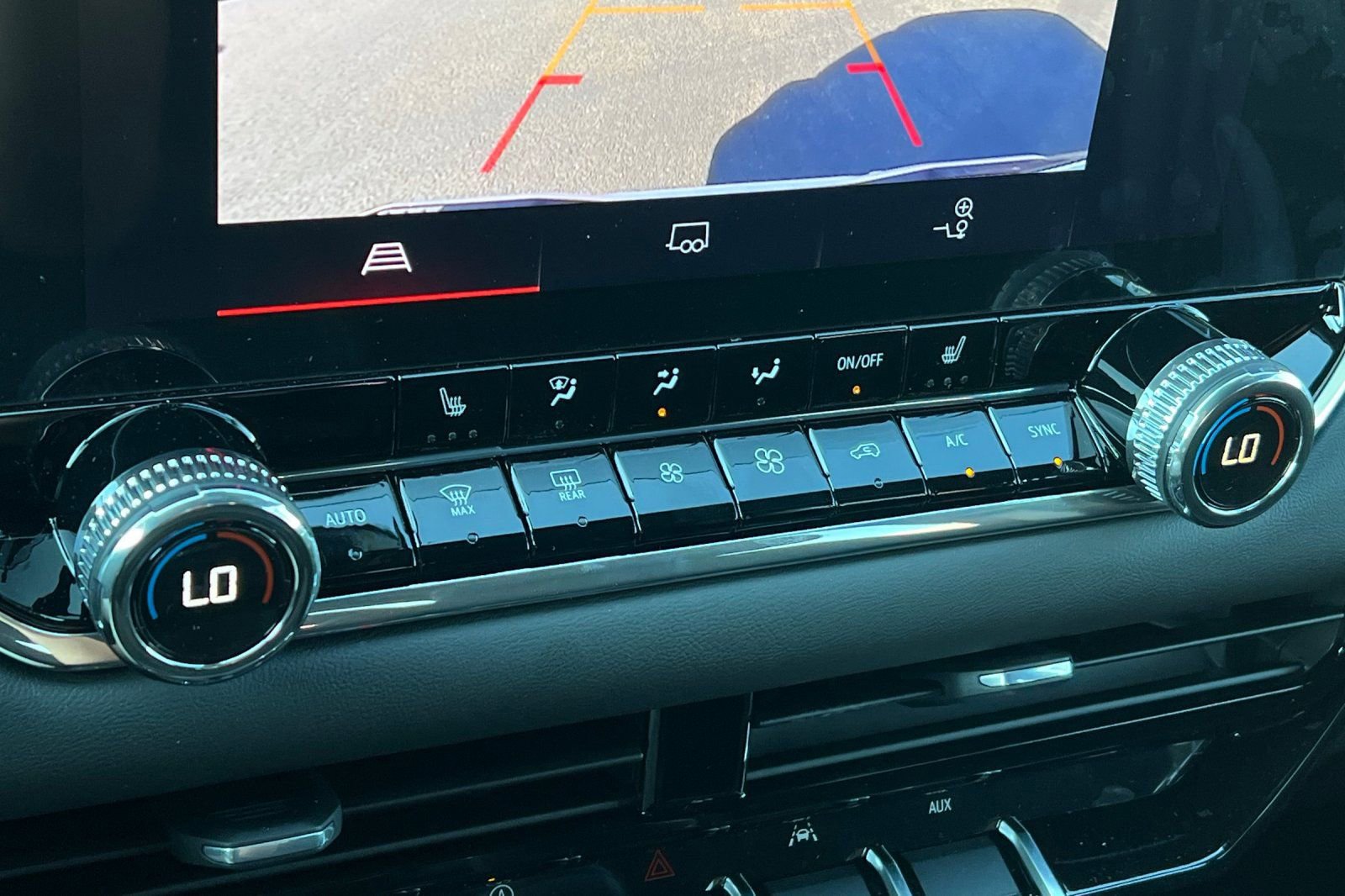 New 2026 GMC Canyon Elevation w/ Convenience Package image 19