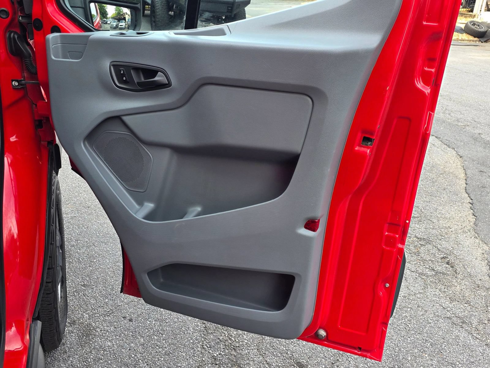 Used 2018 Ford Transit 350 XL RWD image 30