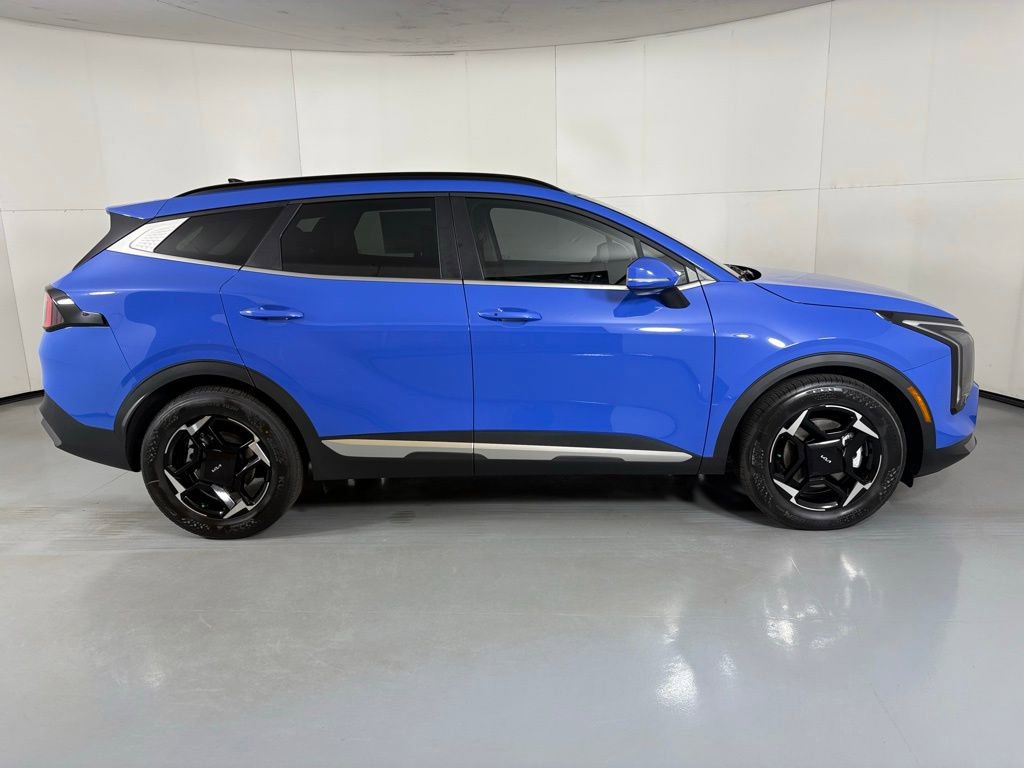 New 2026 Kia Sportage EX FWD image 9