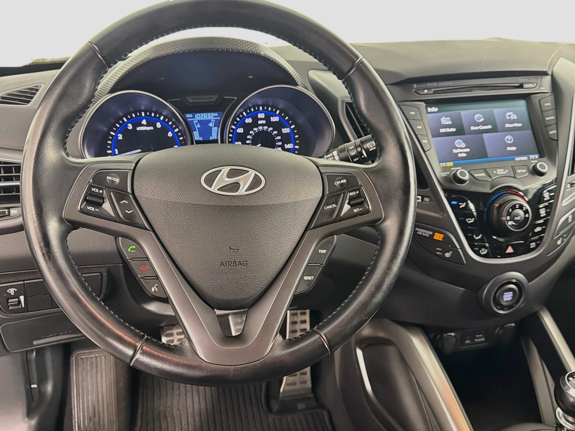 Used 2014 Hyundai Veloster Turbo FWD image 17