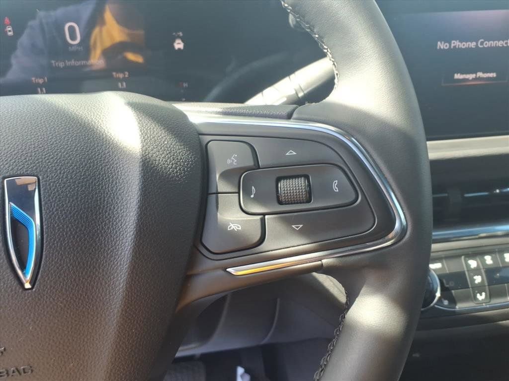 Used 2025 Buick Envista Preferred w/ Convenience I Package image 13