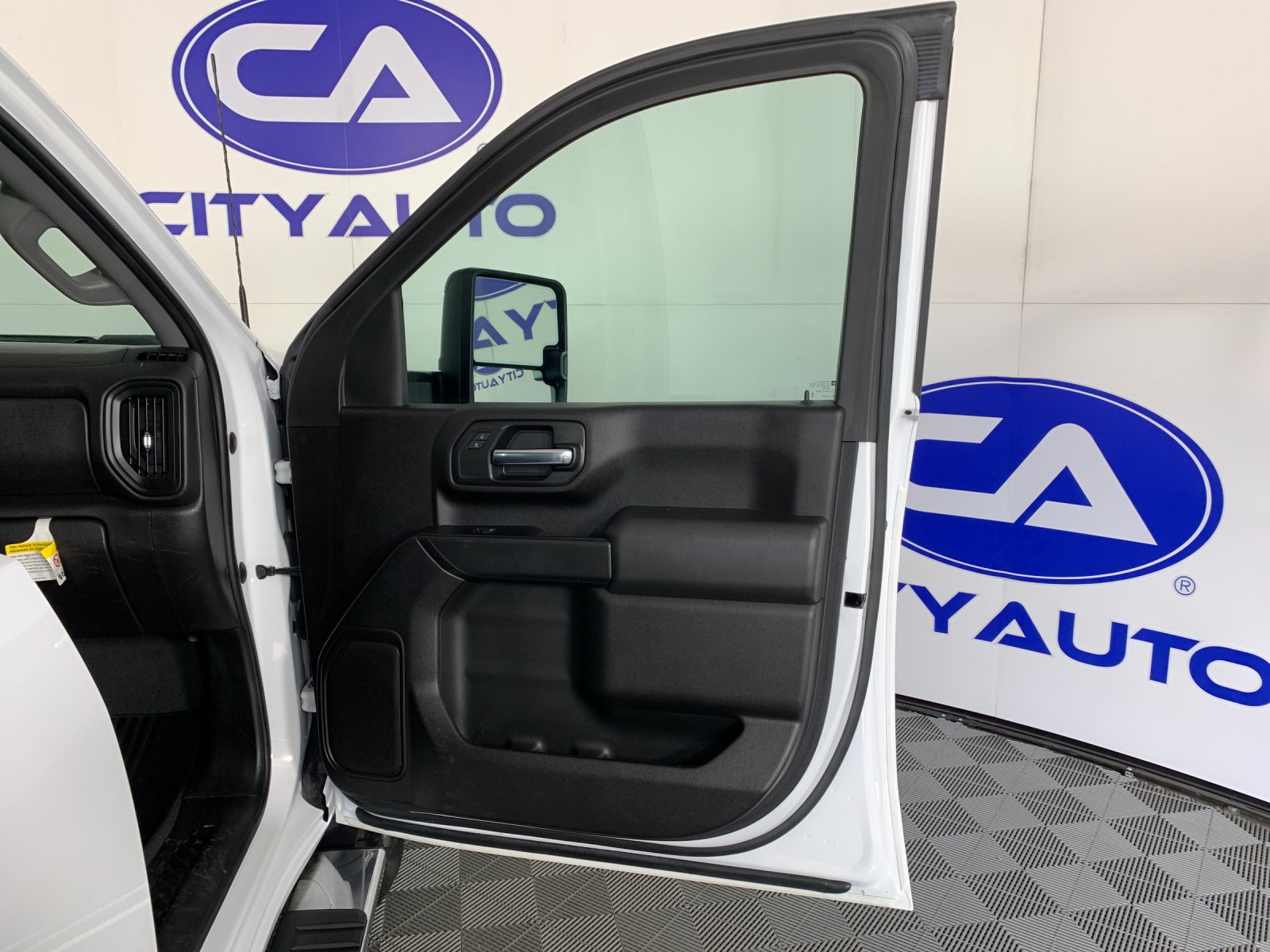 Used 2024 Chevrolet Silverado 2500 Custom w/ Custom Value Package RWD image 31