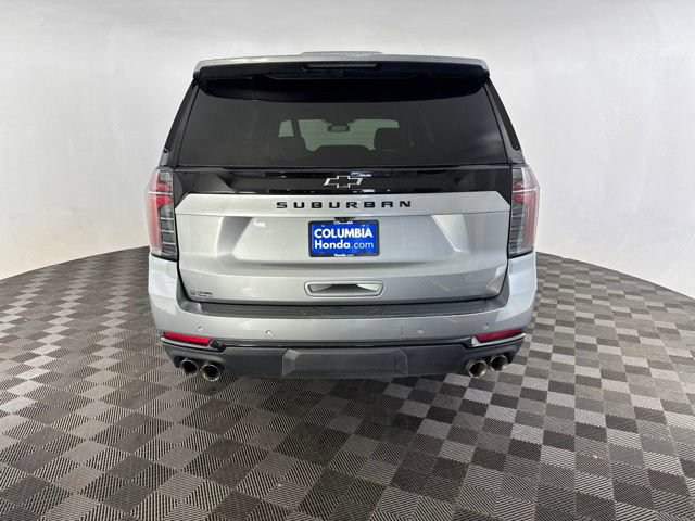 Used 2025 Chevrolet Suburban Z71 AWD/4WD image 7