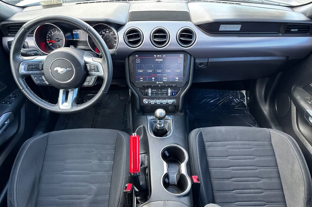 Used 2017 Ford Mustang GT RWD image 13