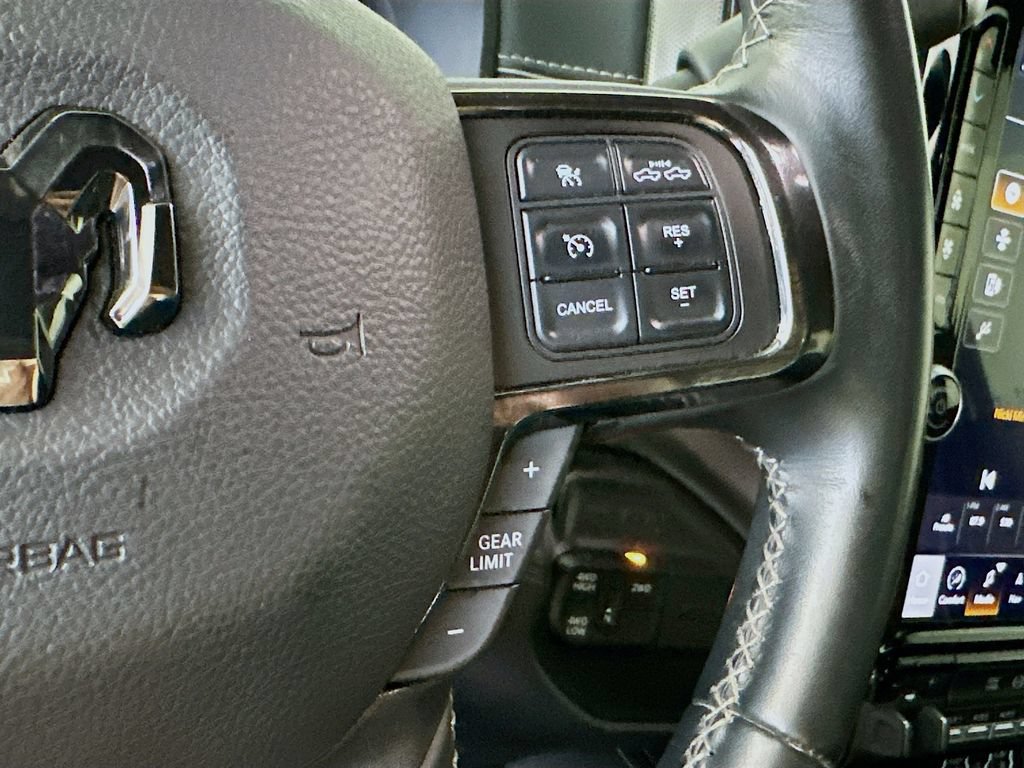 Used 2022 RAM 3500 Limited AWD/4WD image 25