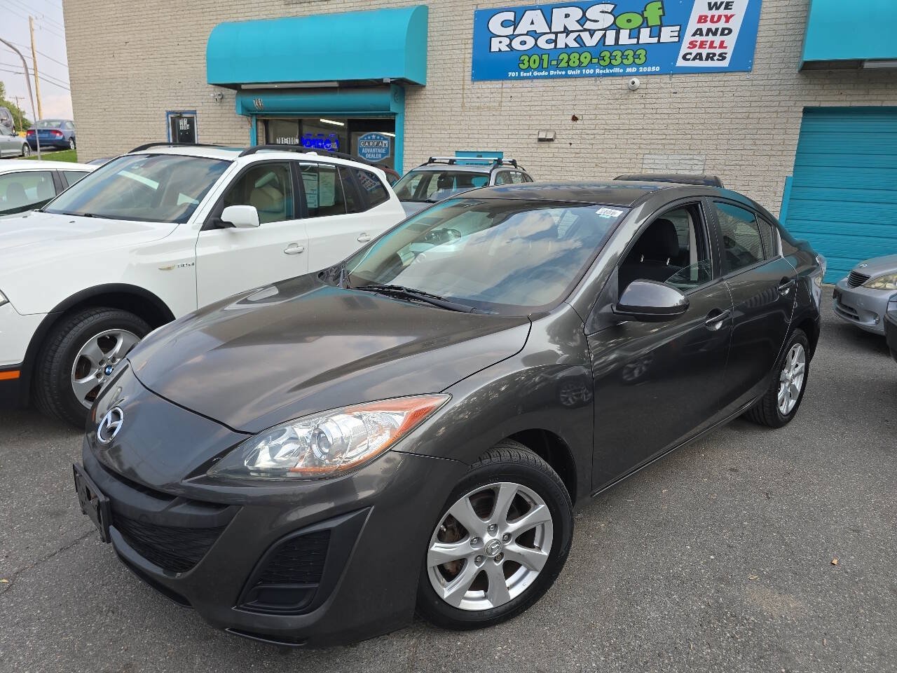 Used 2010 MAZDA MAZDA3 i Touring FWD image 3